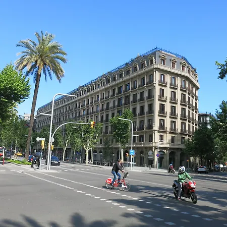 Principal B&bcn Bed and breakfast 3*