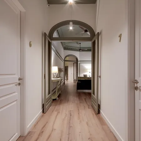 Bed and breakfast Principal B&bcn
