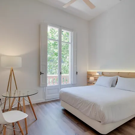 Principal B&bcn Bed and breakfast